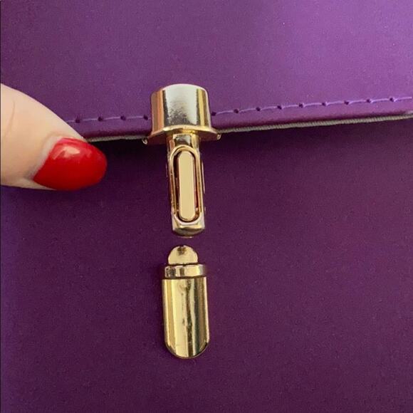 Deep Plum Gold Chain Crossbody Popular Fashion Bag - Picture 9 of 12